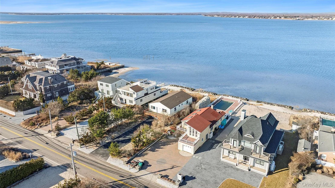 Photo of 626 Dune Road