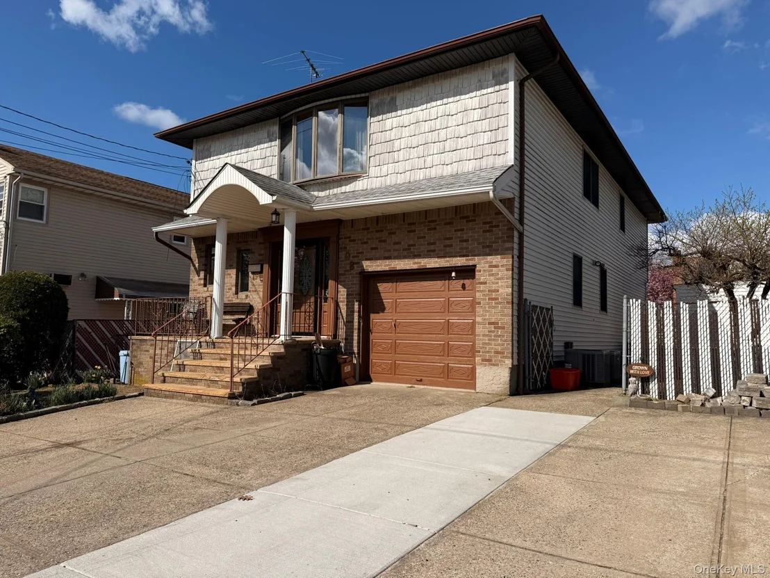 Photo of 208 Doris Avenue