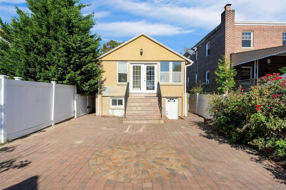 Photo of 4408 Locust Point Drive