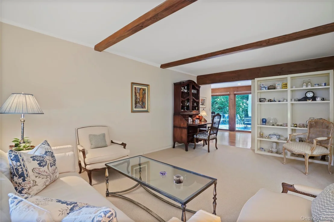 Photo of 7 Lookout Place