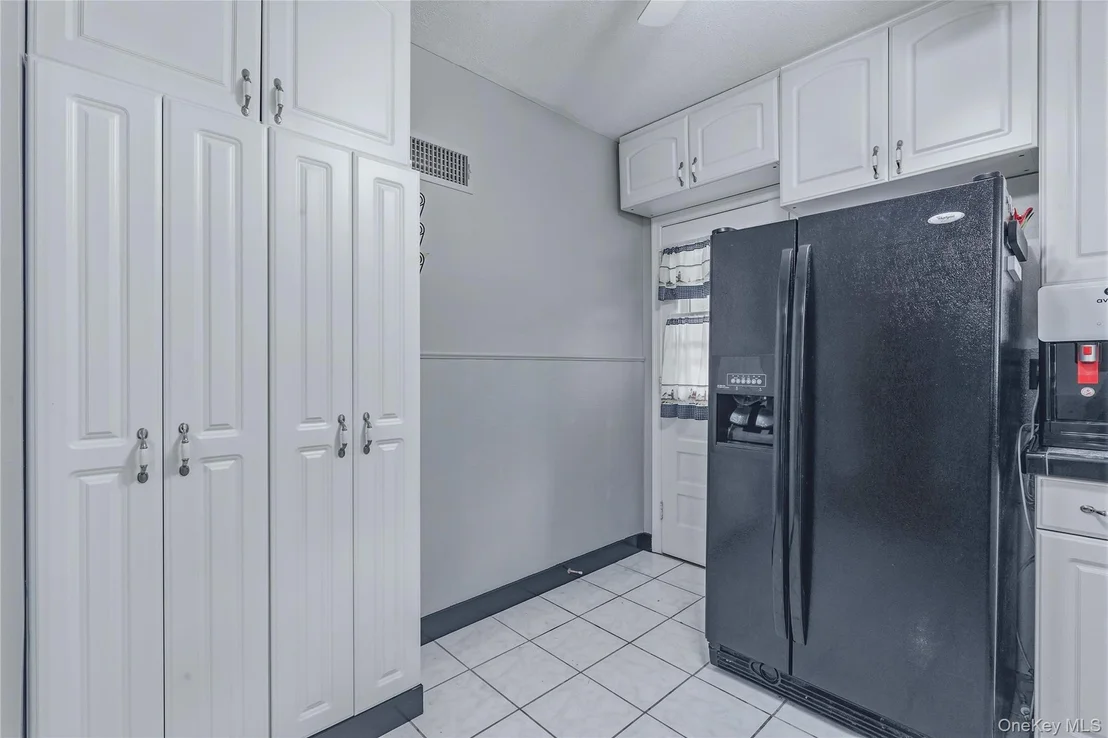 Photo of 2 Hennessey Place