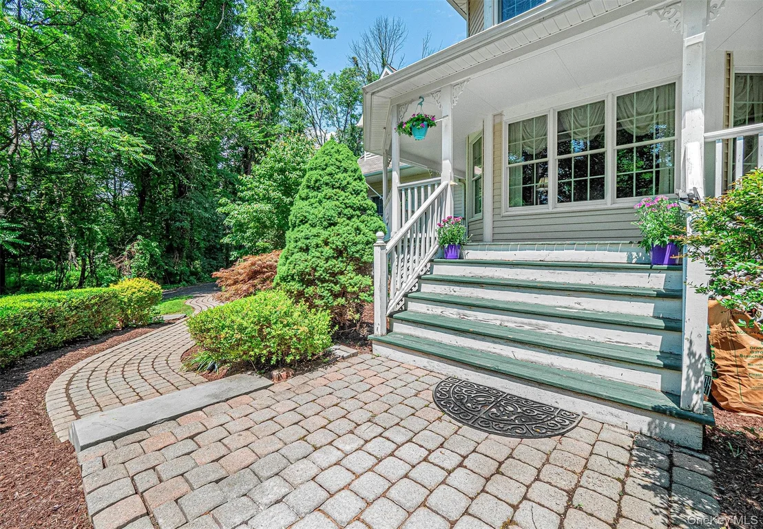 Photo of 84 Meadow Ridge Road