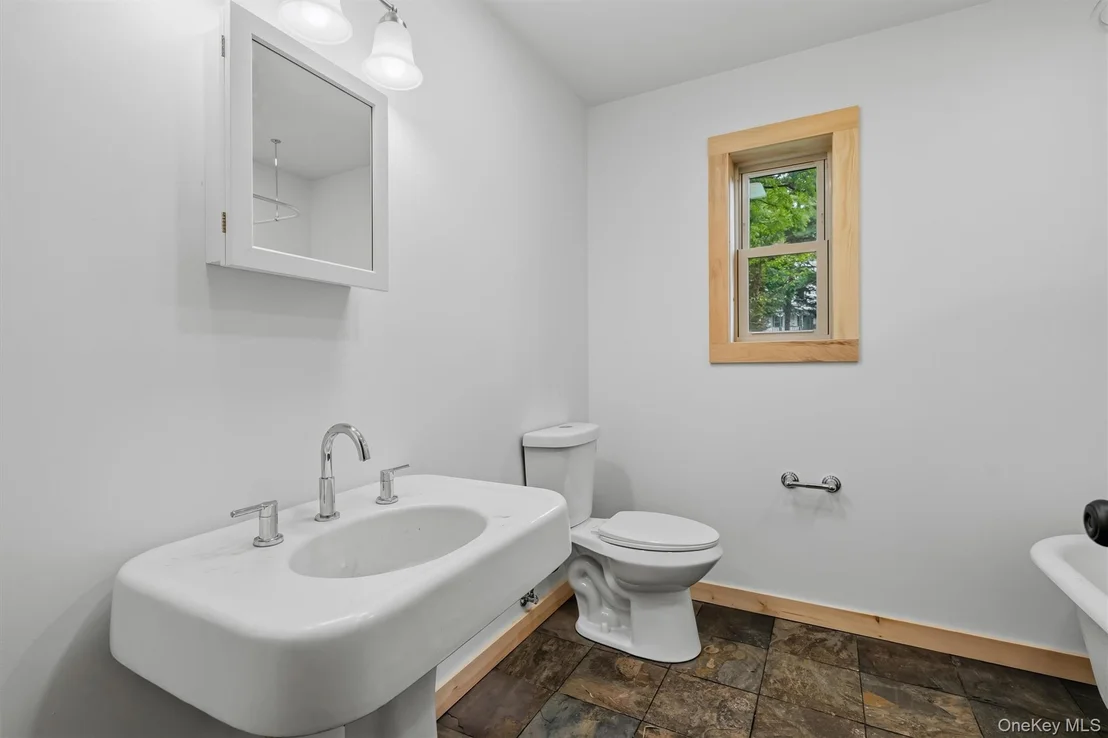 Photo of 71 Oak Street