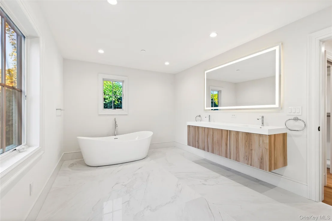 Photo of 19 Highland Park Place