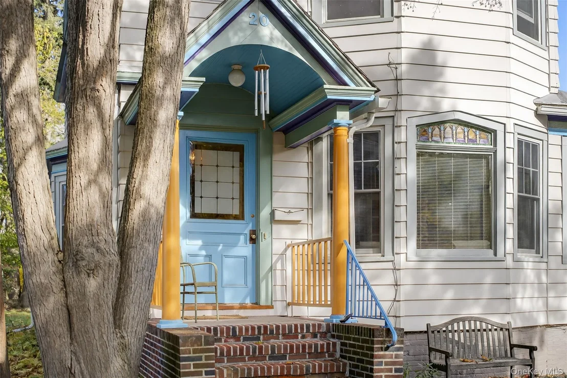 Photo of 20 Whitehouse Avenue