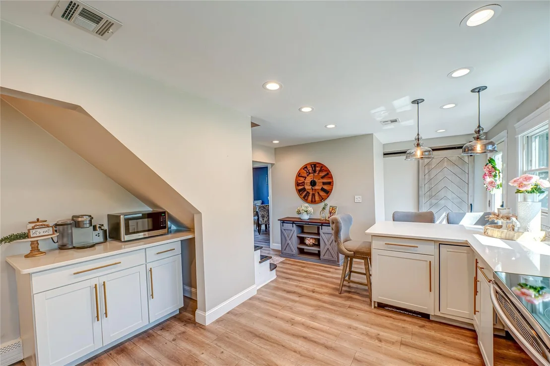 Photo of 1331 Harry Lane