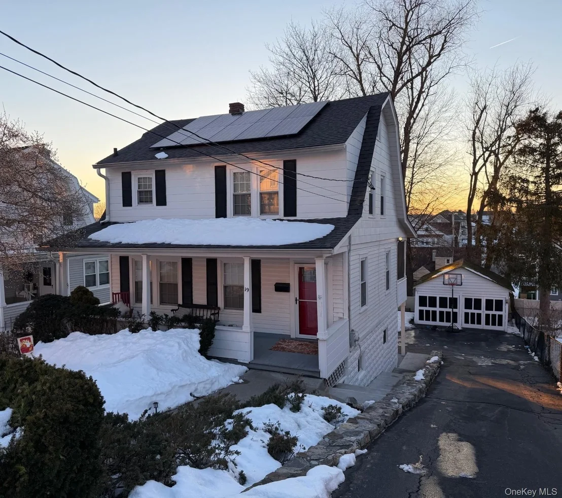 Photo of 19 Forest Avenue