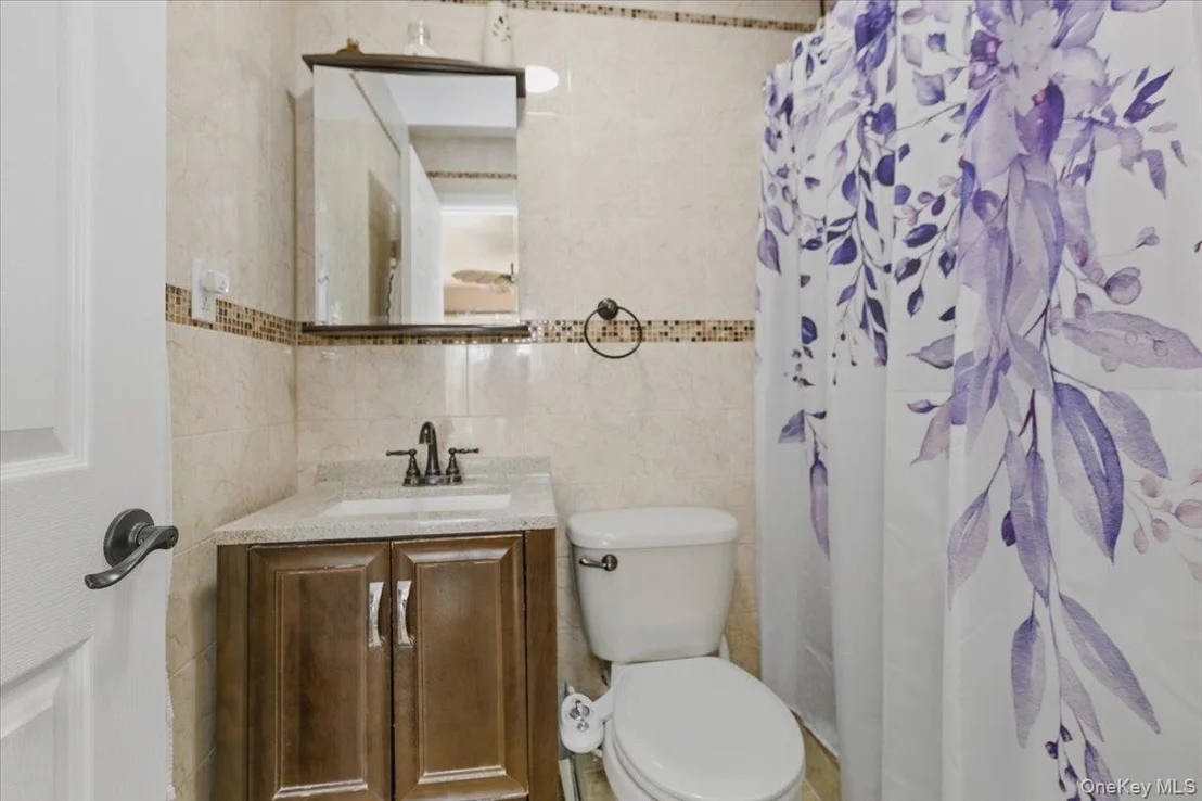 Photo of Unit 3 at 2853 Ely Avenue