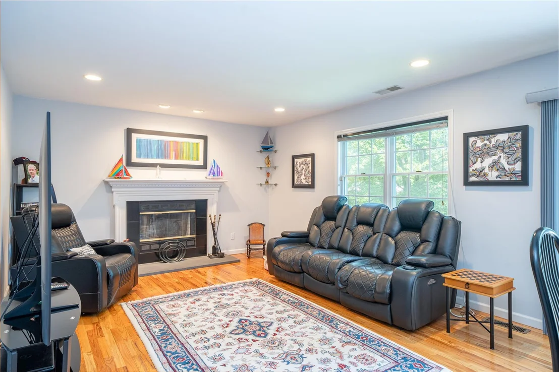 Photo of 10 Wyche Way