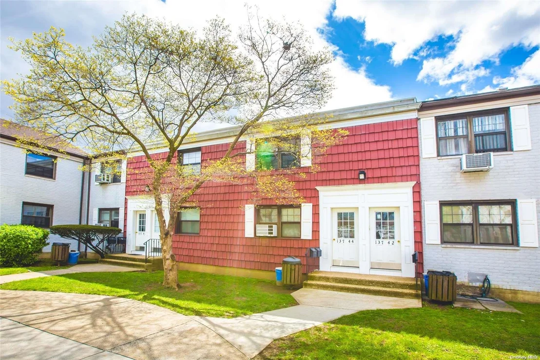 Photo of Unit B at 137-44 68 Drive
