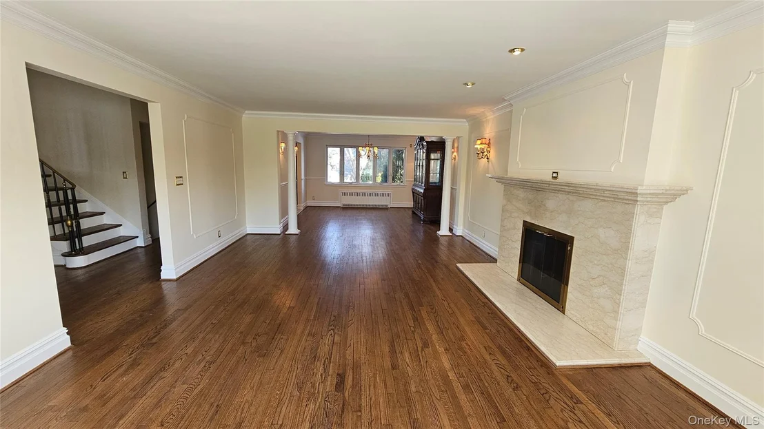 Photo of 808 Wolfs Lane
