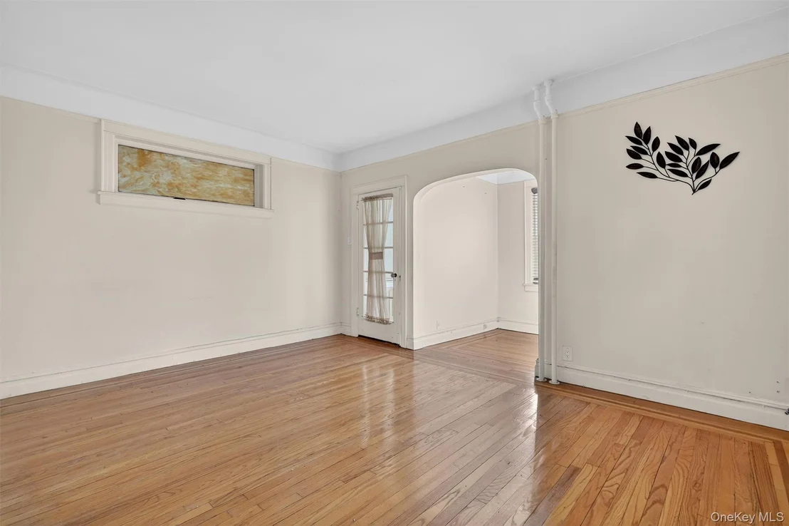 Photo of 1850 Hone Avenue