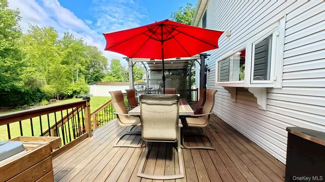 Photo of 87 Winchester Drive