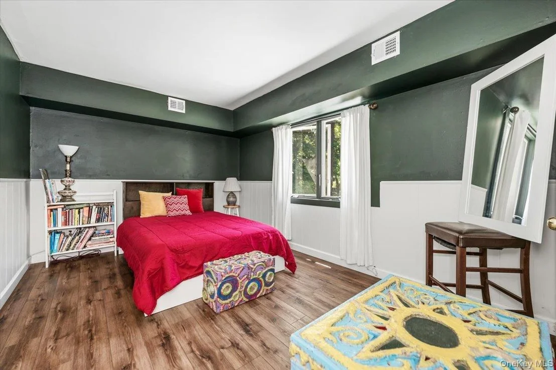 Photo of 35 Melrose Parkway