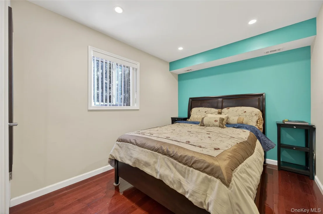 Photo of 1 Peppermill Road