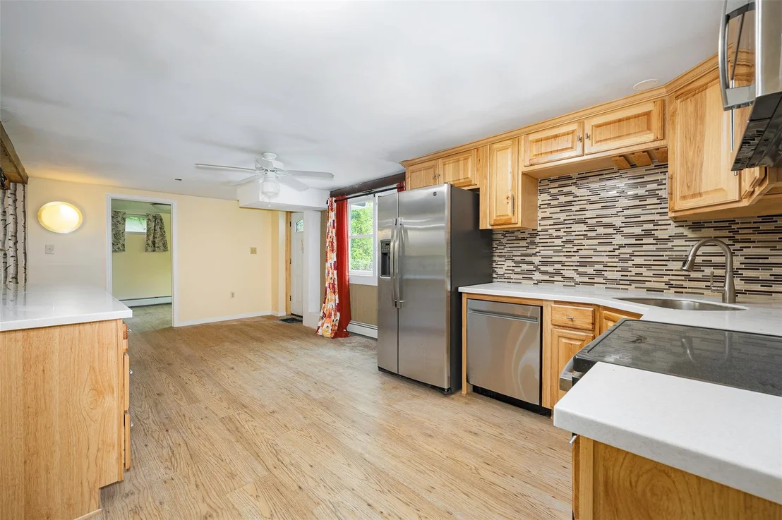 Photo of 16 Bushwick Road