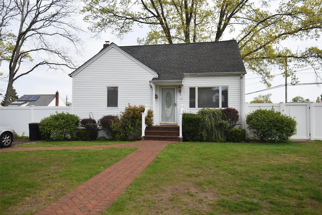 Photo of 175 27th Street