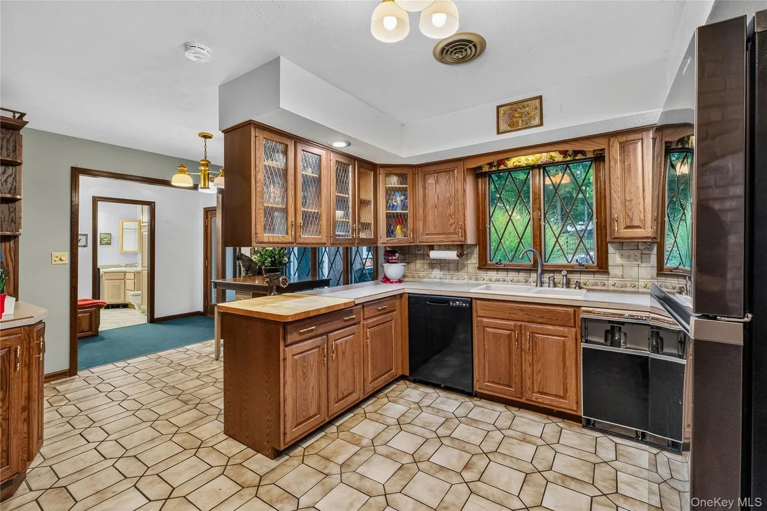 Photo of 14 Lisa Drive