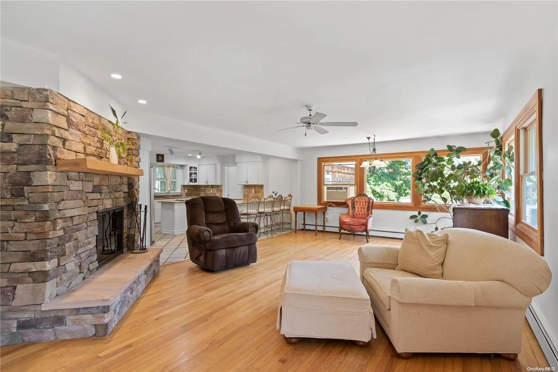 Photo of 14 Dolphin Way