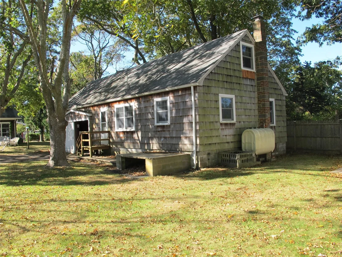Photo of 16 Redfield Lane