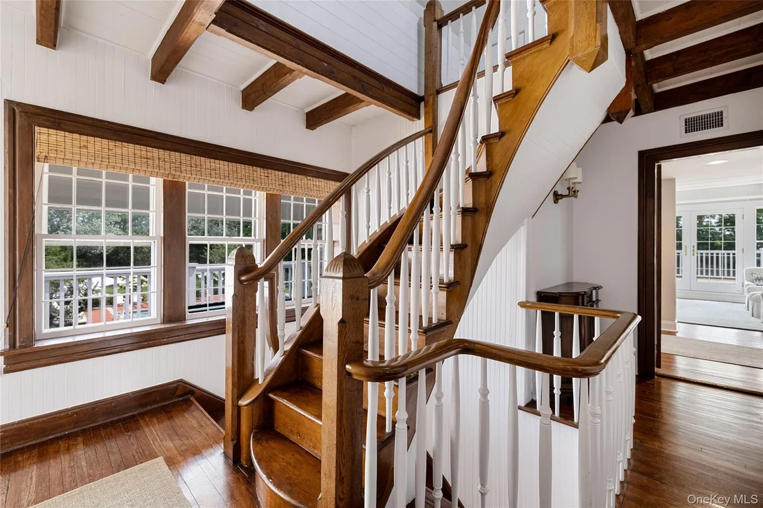 Photo of 92 Beach Lane