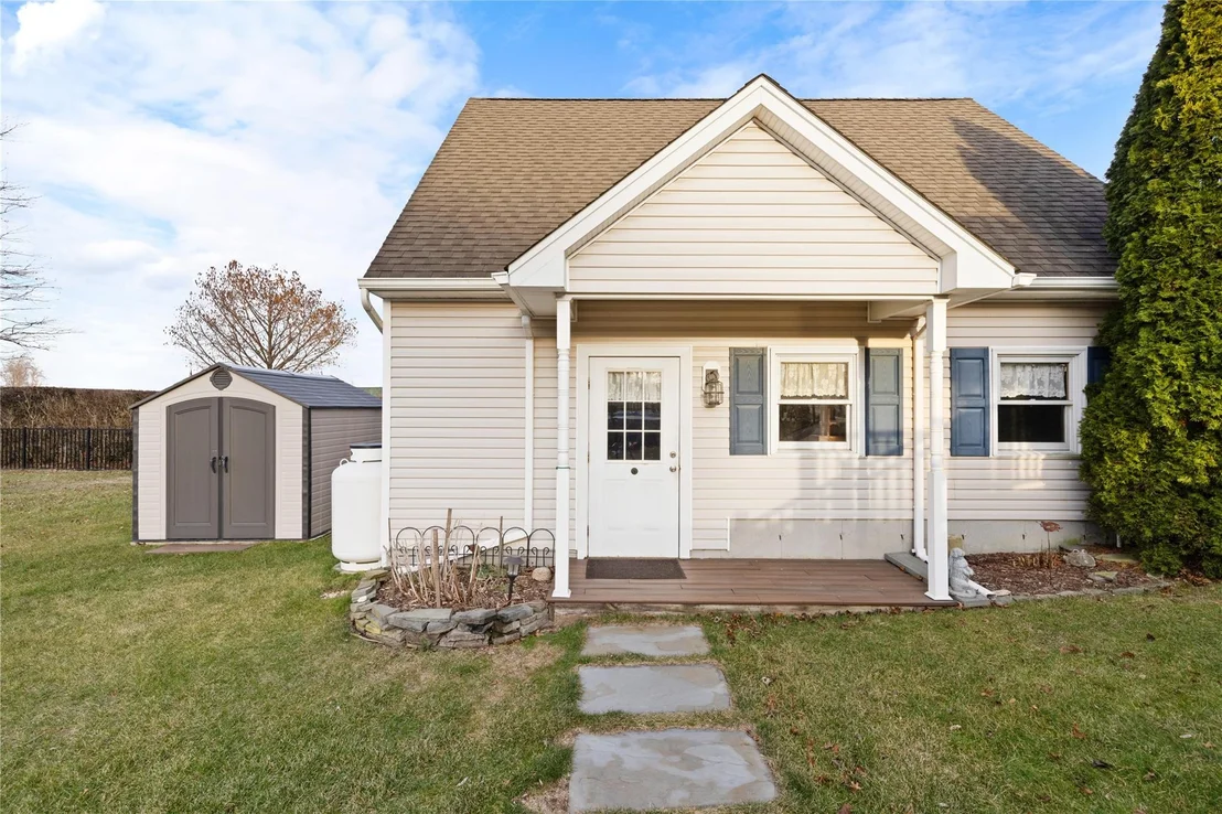 Photo of 110 Peconic Bay Boulevard