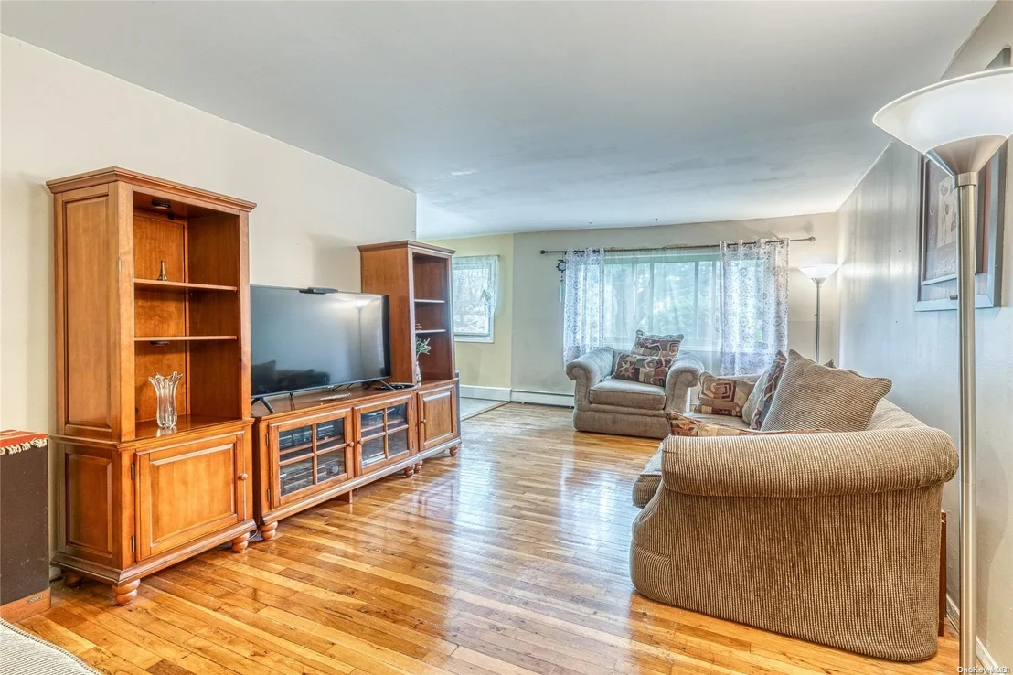 Photo of Unit 9A at 2449F Union Boulevard