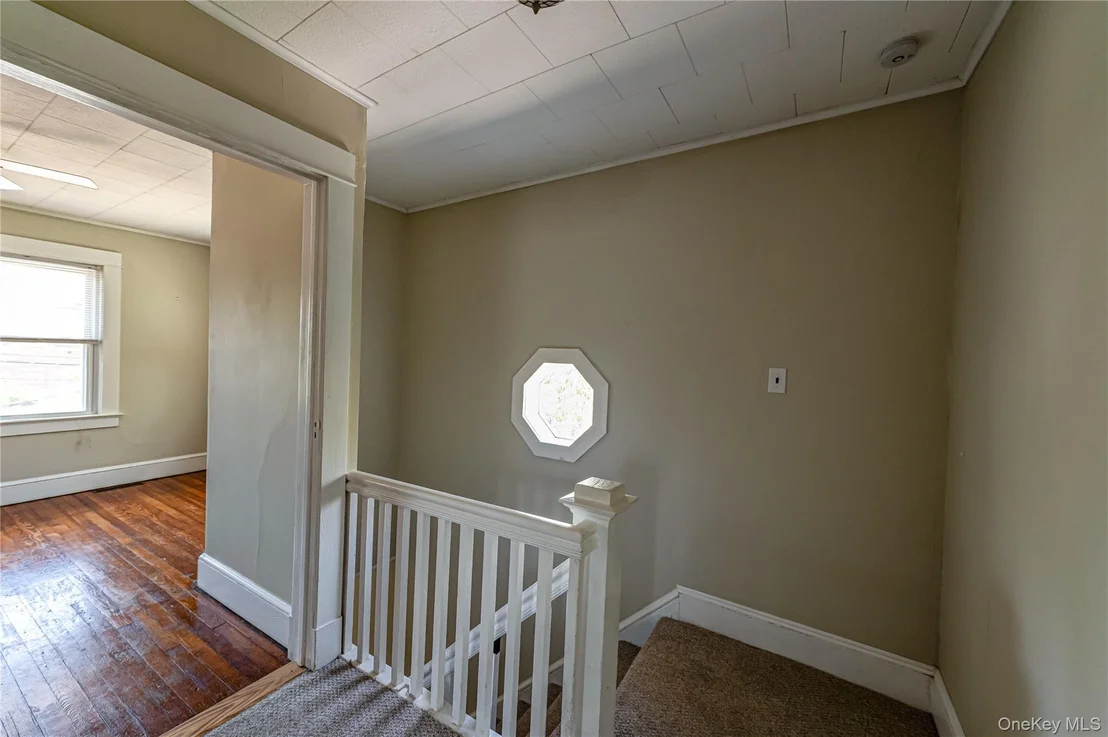 Photo of 129 Bay Avenue