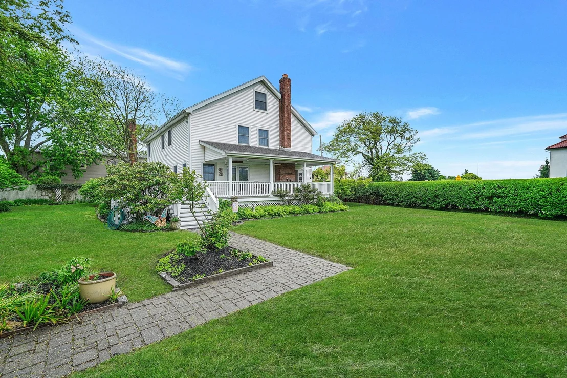 Photo of 19 Brightwood Street