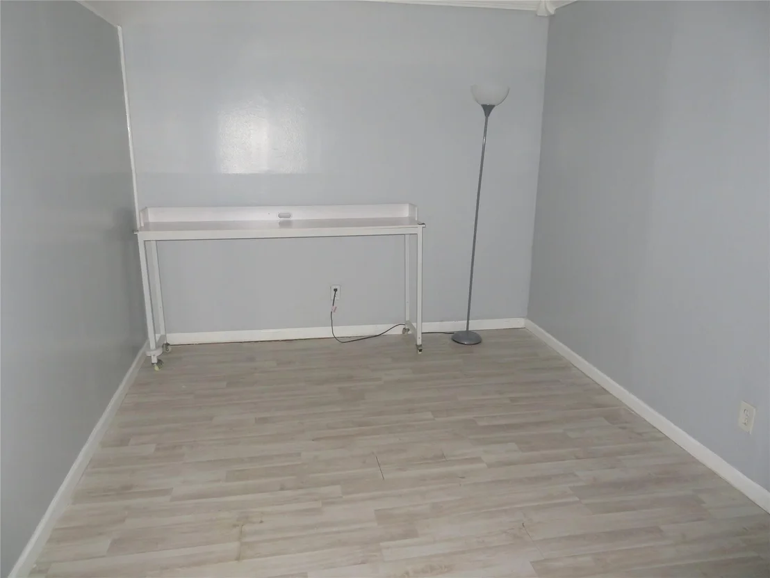 Photo of Unit 21A at 2453 Building # A Union Boulevard