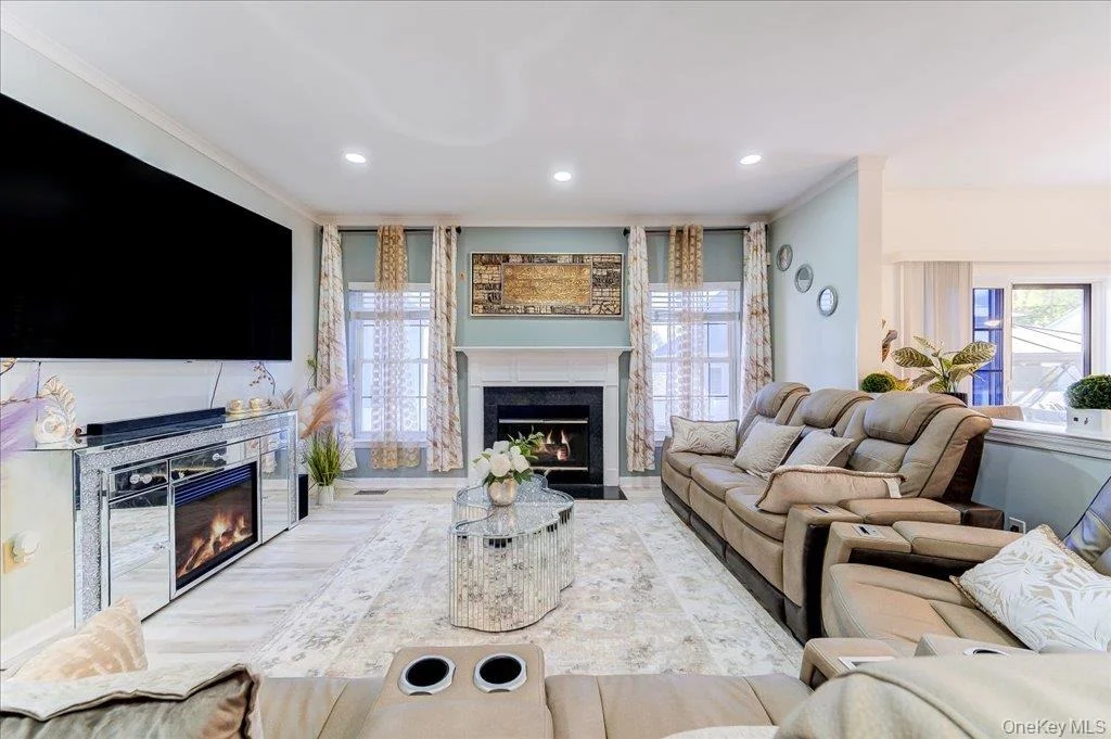 Photo of 2723 Colonial Drive