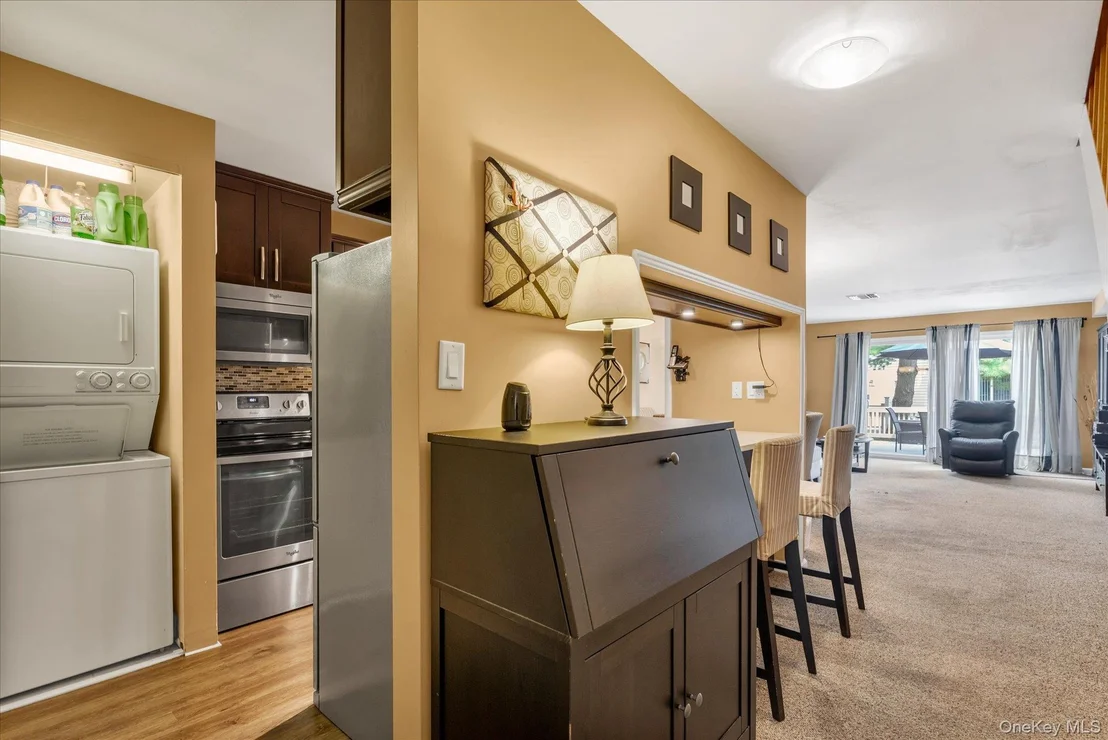 Photo of Unit 303 at 2355 Pershing Boulevard