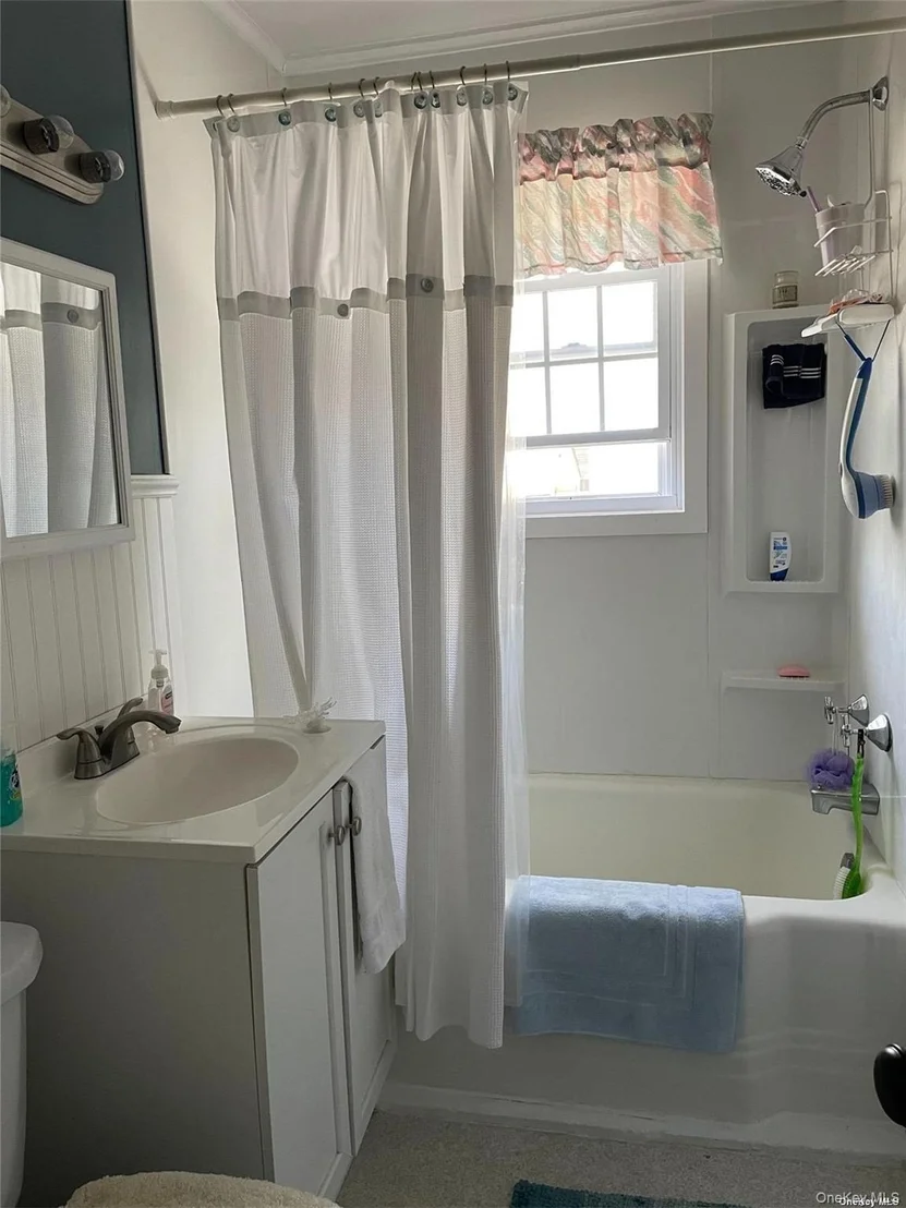 Photo of 32 Neptune Road