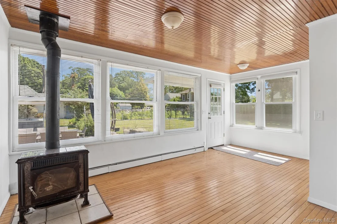 Photo of 9 7th Street
