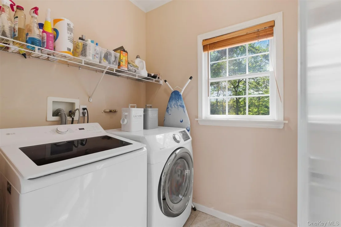 Photo of 105 Hempstead Road