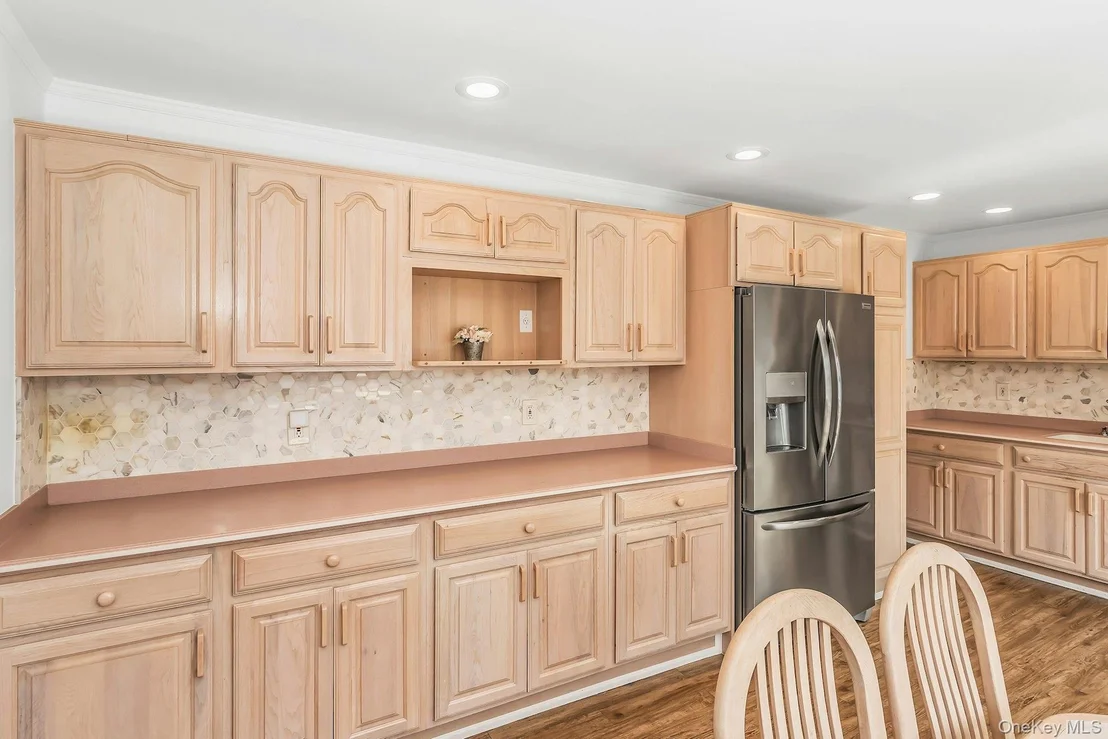 Photo of 991 Ferngate Drive