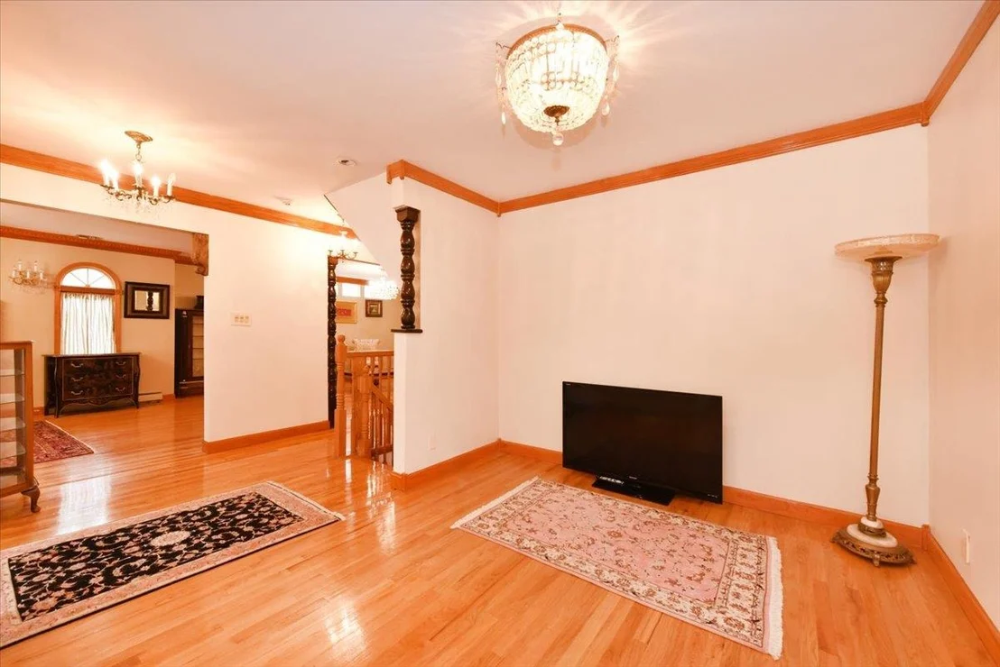 Photo of 41 Grassy Pond Drive