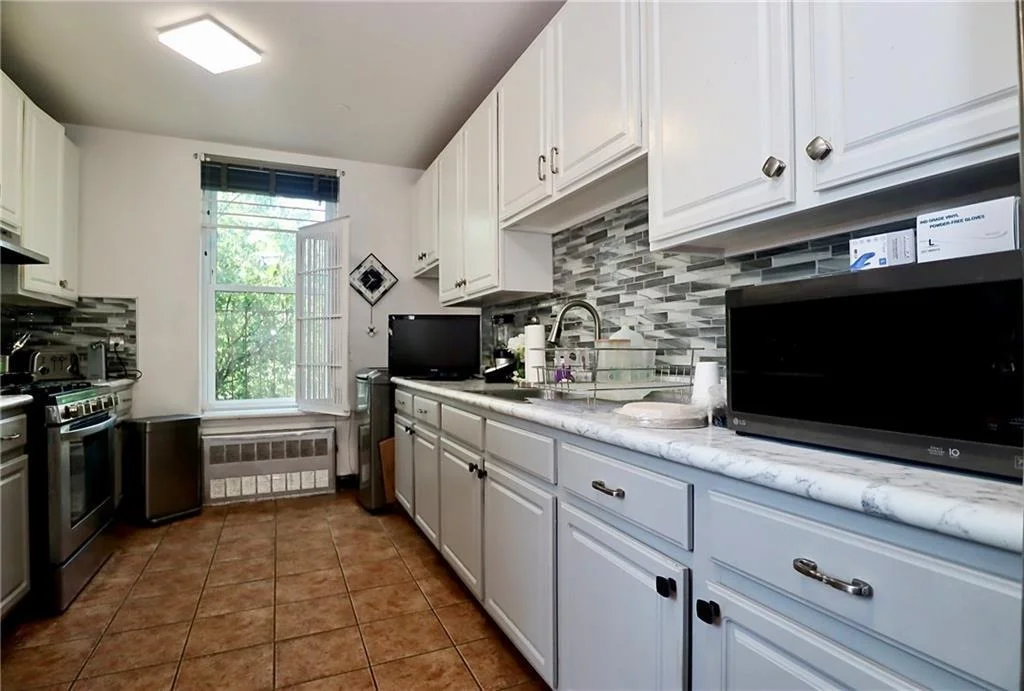 Photo of Unit 4E at 848 Park Place
