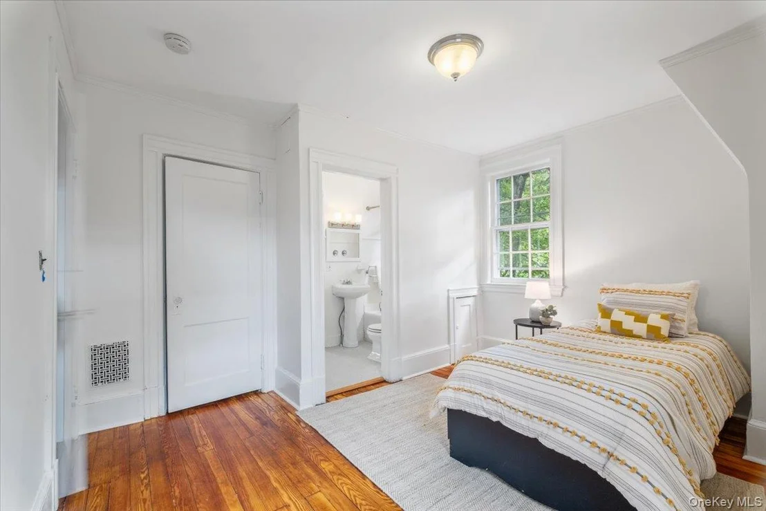 Photo of 26 Circle Road