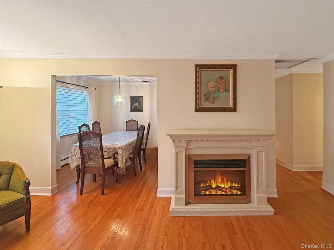 Photo of 112 Putnam Road