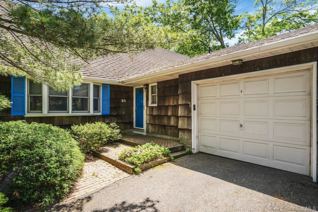 Photo of 27 Arcadia Drive
