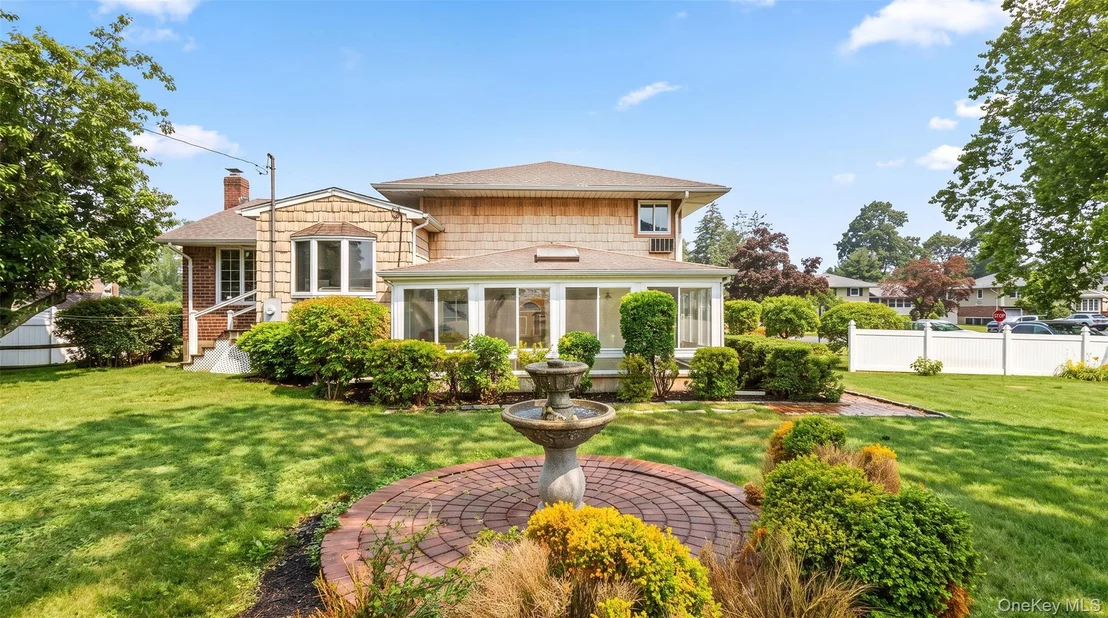 Photo of 25 Whitebirch Lane
