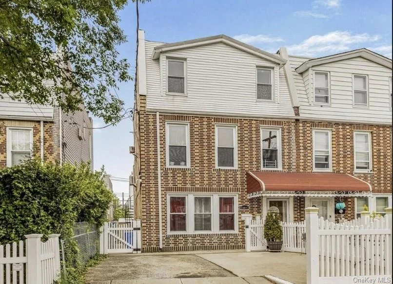 Photo of 249 Calhoun Avenue