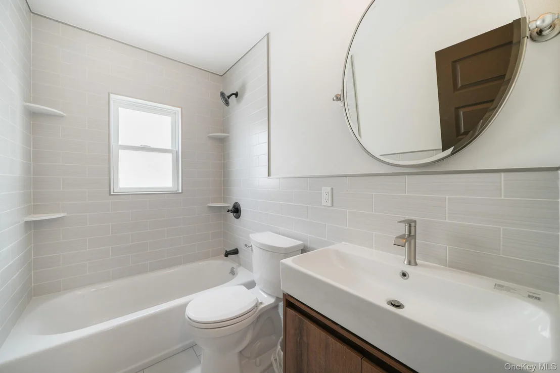 Photo of 54 Hazelton Road