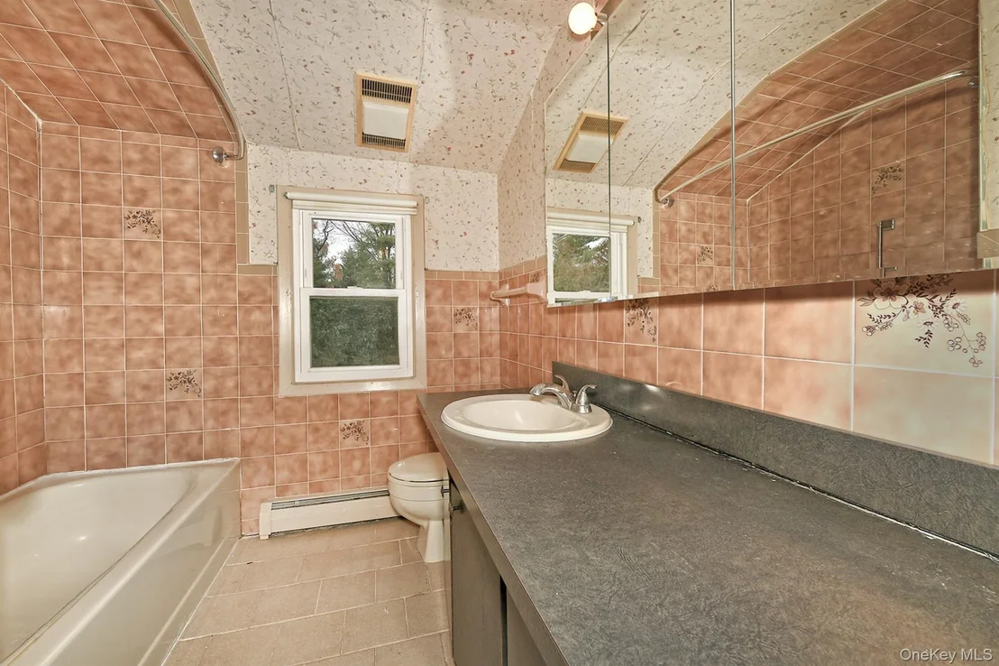 Photo of 6 Duquesne Drive