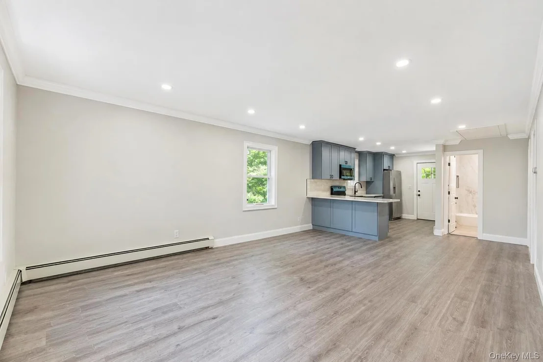 Photo of 234 Lakeside Trail