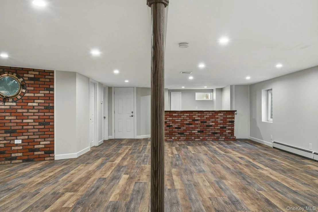 Photo of 21 Robbins Street