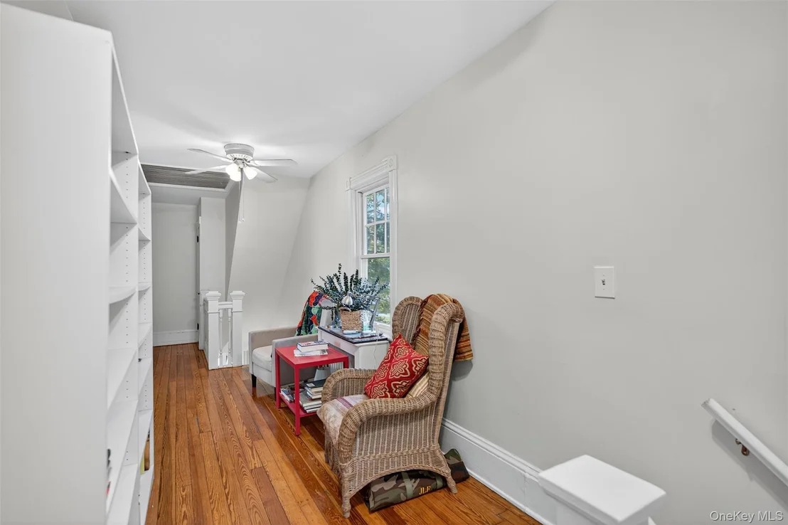 Photo of 20 Whitehouse Avenue