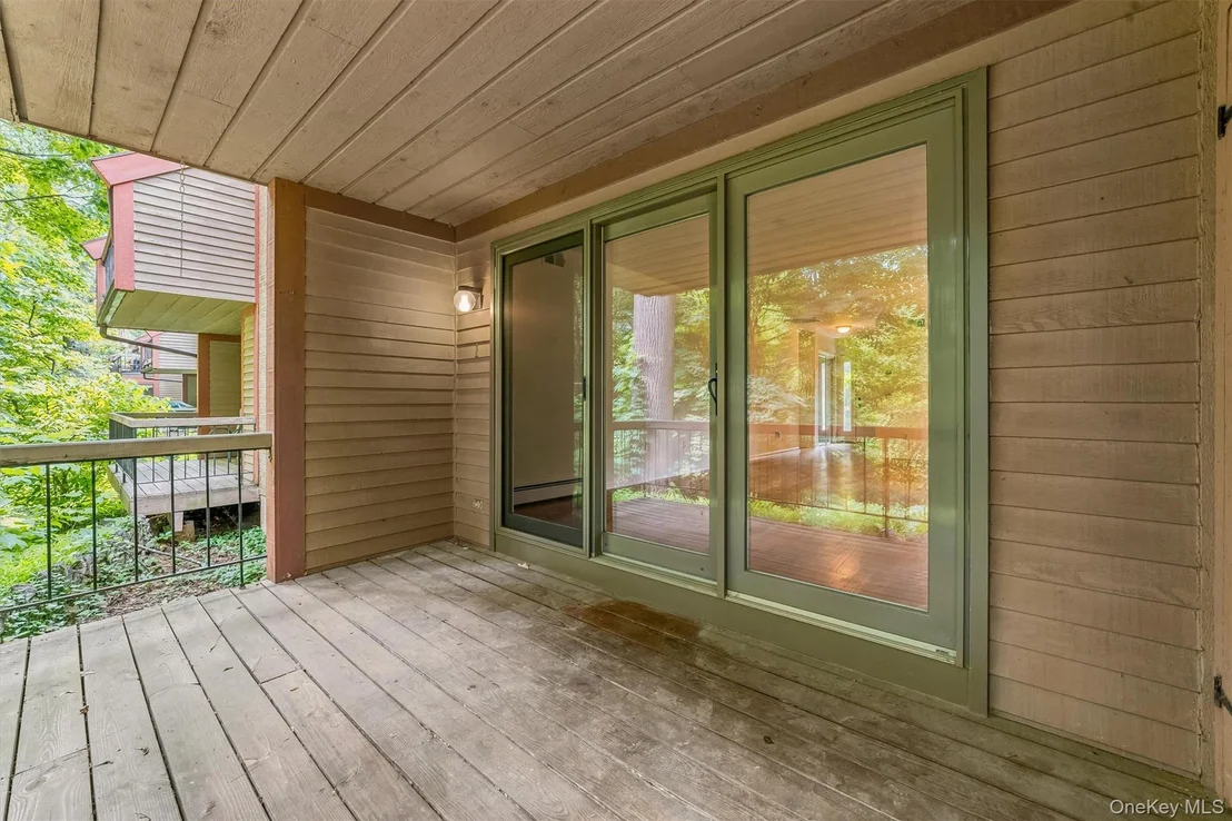 Photo of 101 Eagle Bay Drive