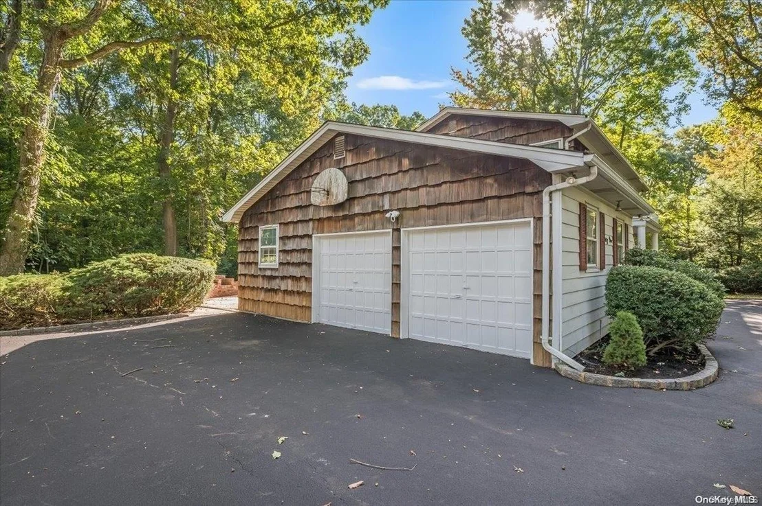 Photo of 69 Buttonwood Drive